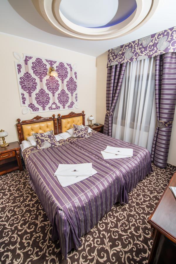 Gniecki Hotel & Restaurant - Hotel Hrubieszow Zimmer foto